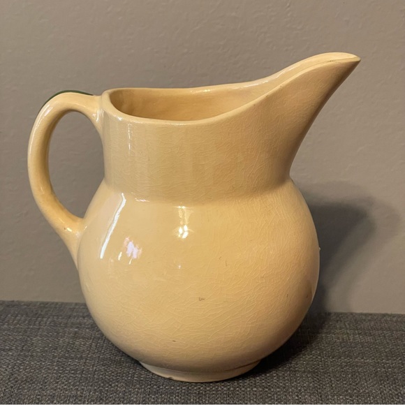 Watt Pottery Tear Drop Milk Pitcher  #15 American Red Bud Bleeding Heart USA - Picture 3 of 7